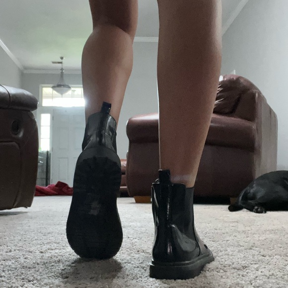 Black Ankle Rain Boots - Picture 5 of 7